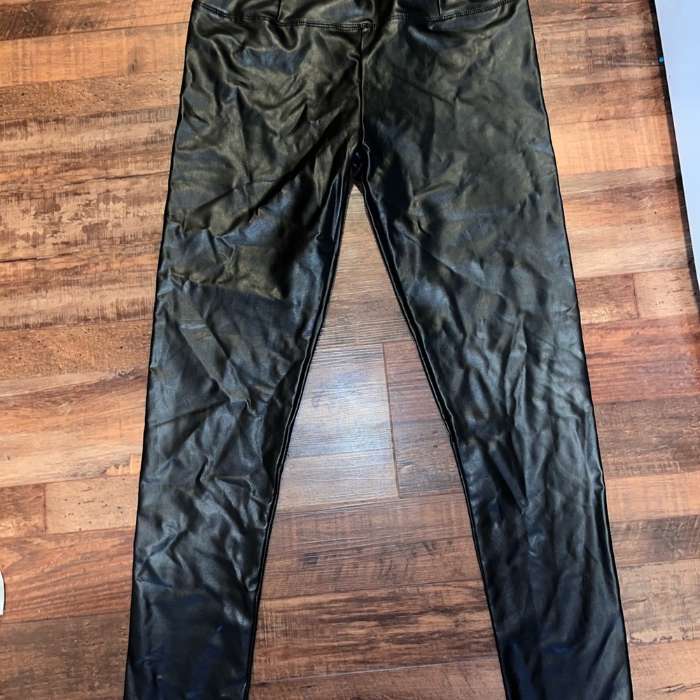 Fashion Nova black pleather pants
